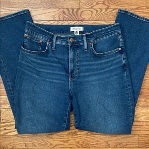Madewell Mid Rise kick out flare Indigo Denim 31 Tall